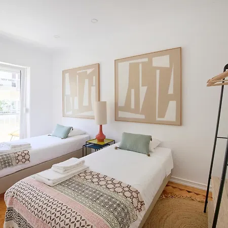 Belem River View W Amazing Balcony, By Timecooler *