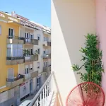 Belem River View W Amazing Balcony, By Timecooler Apartment