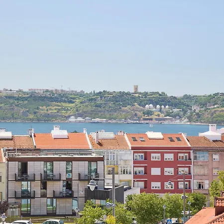 Belem River View W Amazing Balcony, By Timecooler Apartamento *